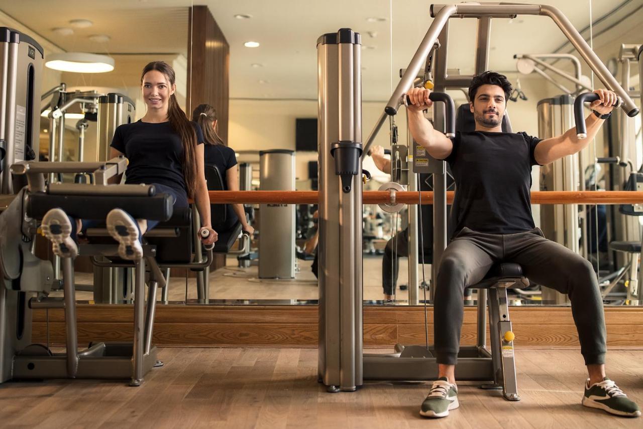 جراند حياة عمان المظهر الخارجي الصورة The gym at the hotel