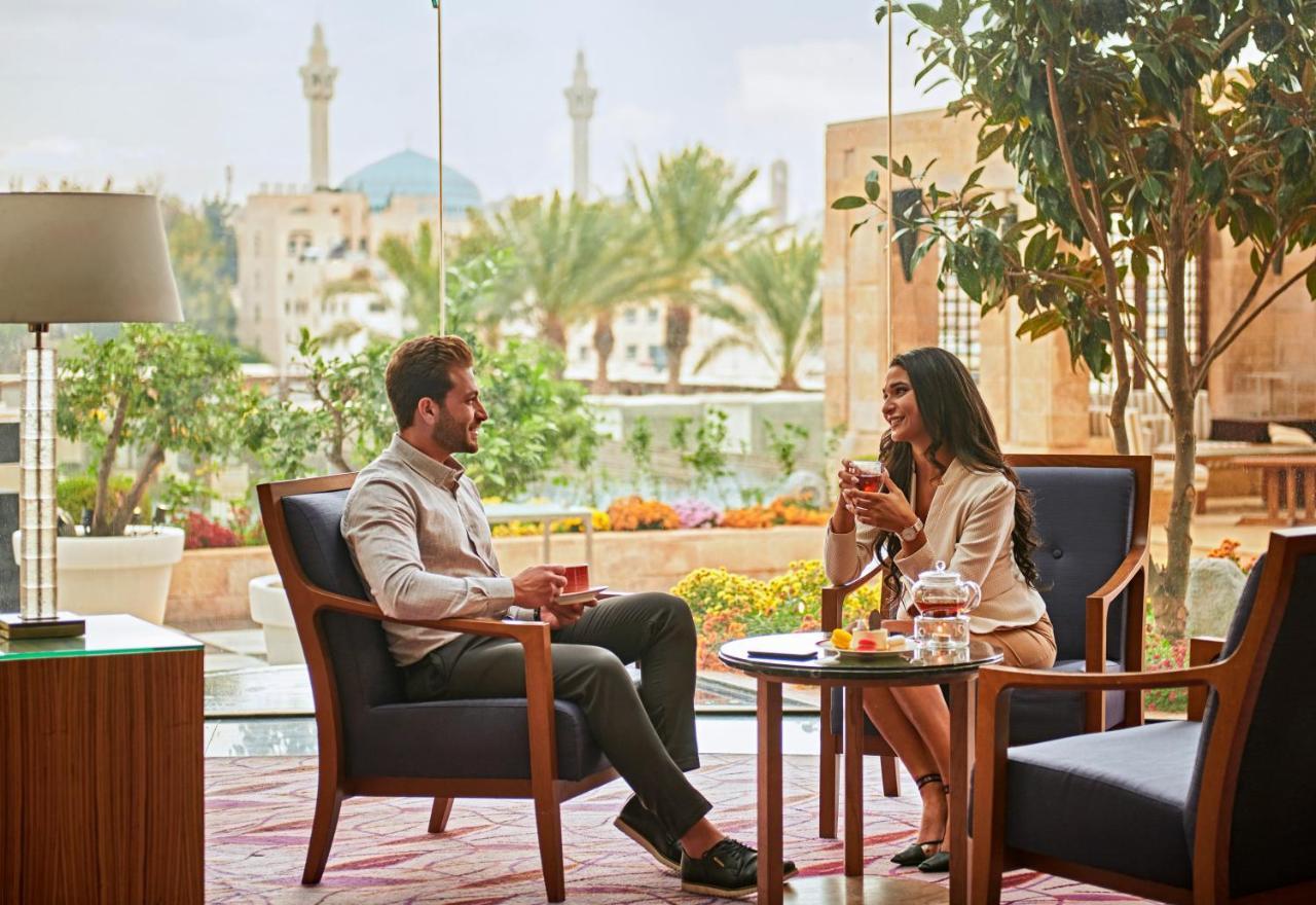 جراند حياة عمان المظهر الخارجي الصورة The Terrace Lounge