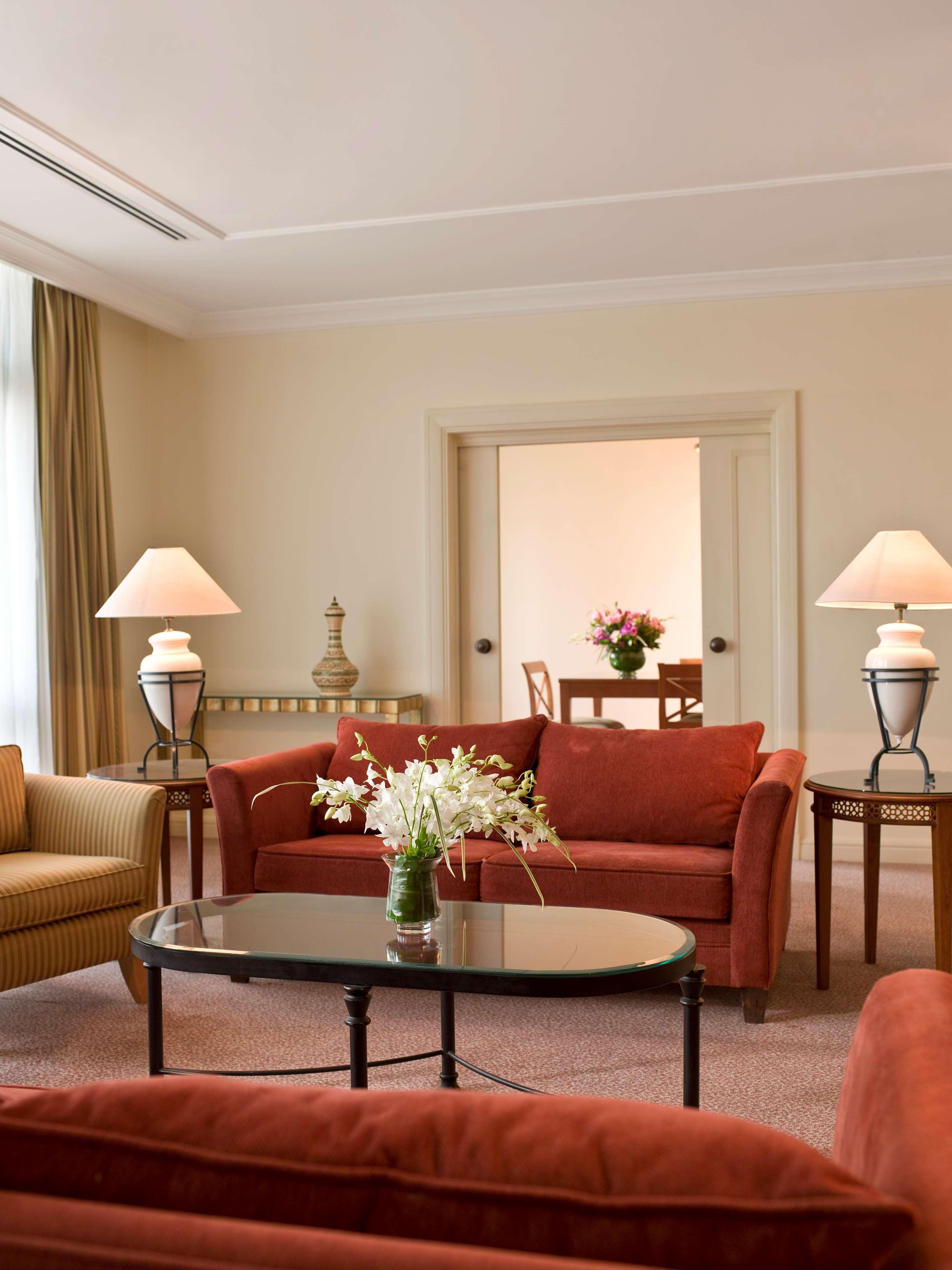 جراند حياة عمان المظهر الخارجي الصورة A suite at the hotel