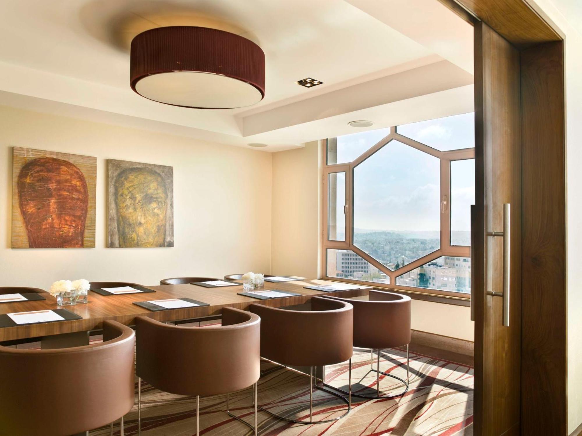 جراند حياة عمان المظهر الخارجي الصورة Meeting room